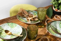 Bicchieri acqua, verde, vetro colorato in pasta, foglie