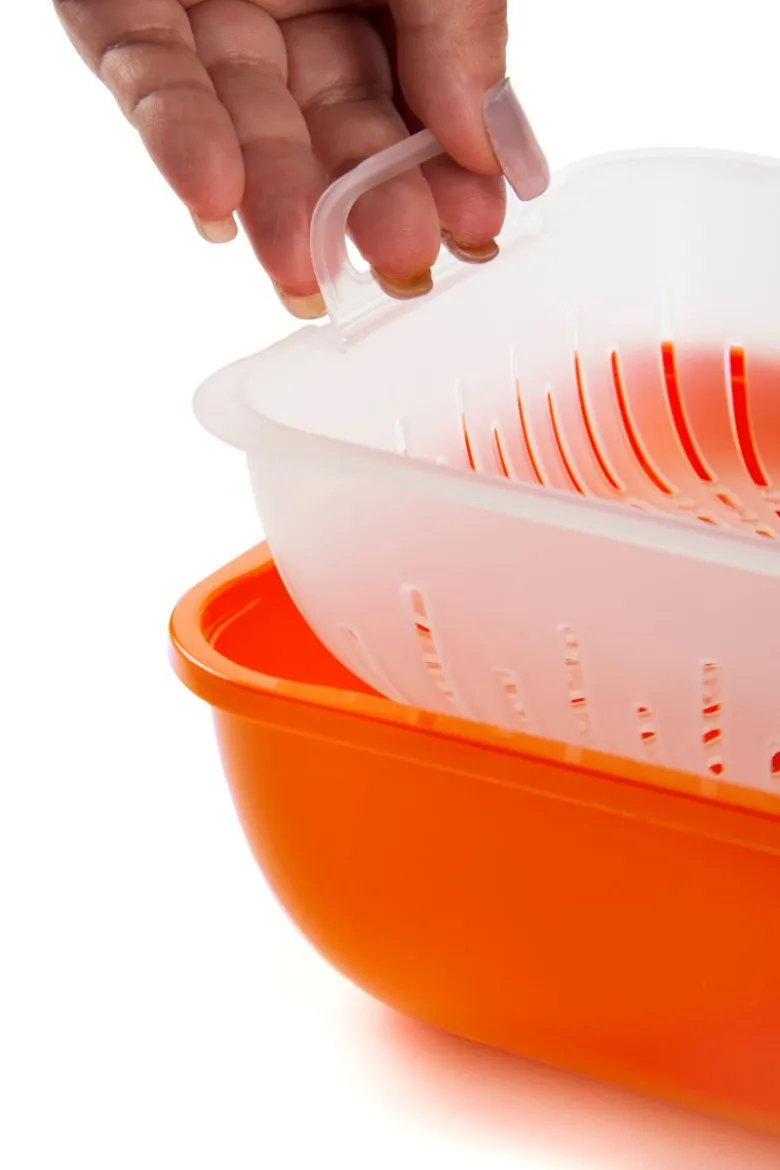 Contenitore vaporiera con coperchio, con valvola