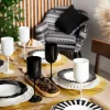 Poltrona, stile etnico, bianco e nero