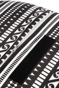 Poltrona, stile etnico, bianco e nero
