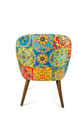 Poltrona, stile maioliche siciliane, multicolore