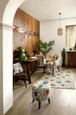 Pouf con contenitore, imbottito, con teschi