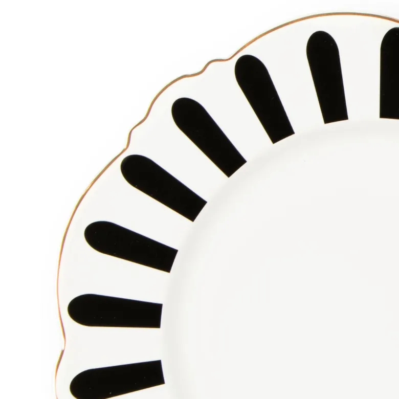Servizio piatti, geometrie filo oro, porcellana, 18 pezzi