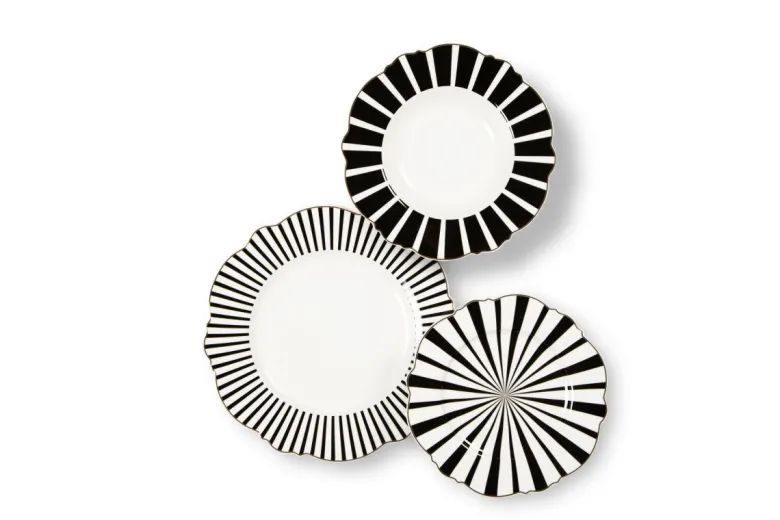 Servizio piatti, geometrie filo oro, porcellana, 18 pezzi