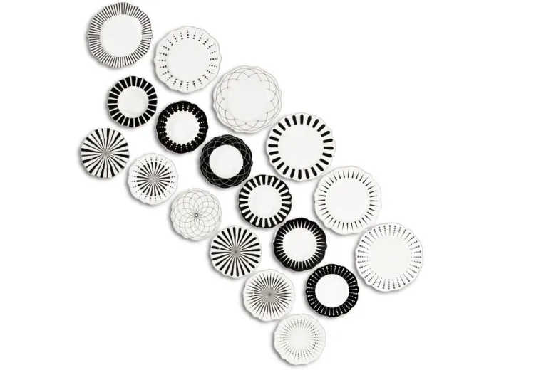 Servizio piatti, geometrie filo oro, porcellana, 18 pezzi